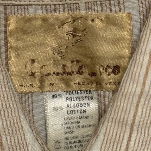 Used western pearl snap shirt. - Picture 5 of 5